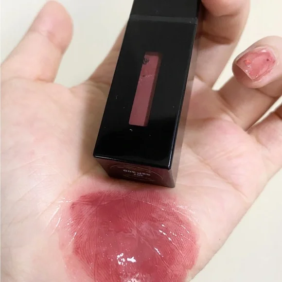 YSL makeup set - Picture 3 of 10